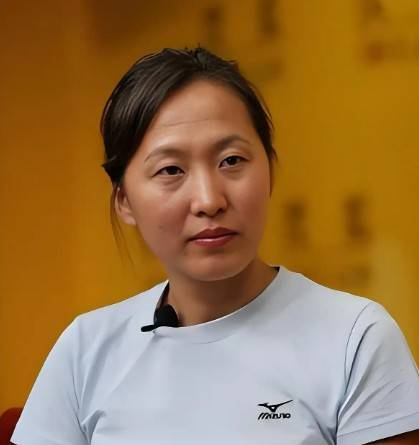 易胜博体育官方入口-退役后移居美国,3个孩子3个爹,53岁奥运冠军王军霞现在还好吗?|中长跑|婚姻|运动员|人生|传奇_新浪体育_新浪新闻